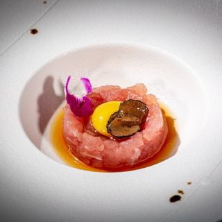 305. Tartare tuna quaglia
