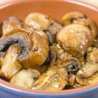 Champiñones Al Ajillo