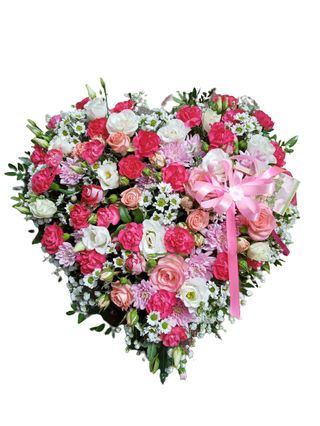 Kompozycja sezonowych kwiatów w pastelowej kolorystyce