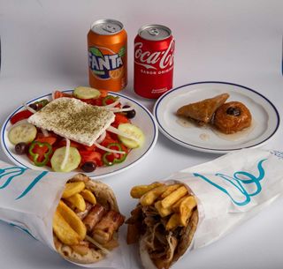 Menú Kalinikta (Para 2 personas) con refrescos