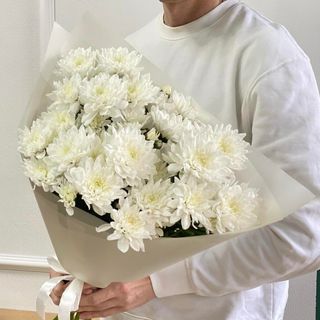 Букет із 7 Хризантем Балтика
