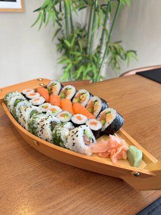 Tsunami Salmon Box - 26 Pièces