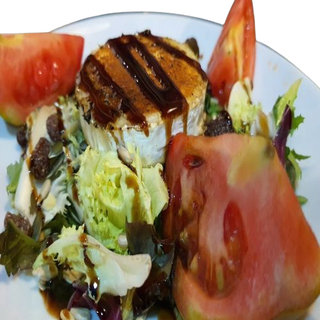 Ensalada De Queso De Cabra Con Frutos Secos