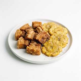 Chorizo Criollo Con Patacones