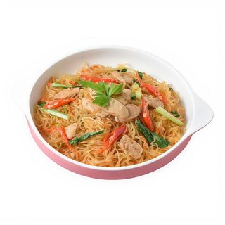 54. Fideos De Harina De Arroz Fritos Con Curry