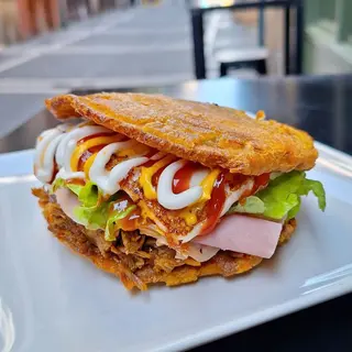 Patacón de carne