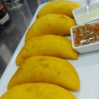 5 Empanadas de Pollo