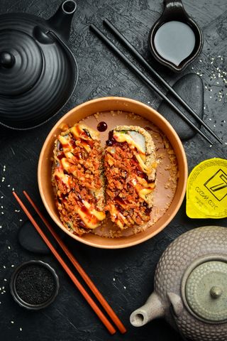 Суші бургер з лососем (520г)