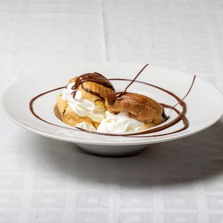 Profiteroles