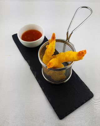 Krewetki smażone w tempurze