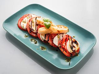 Салата Капрезе (300г)