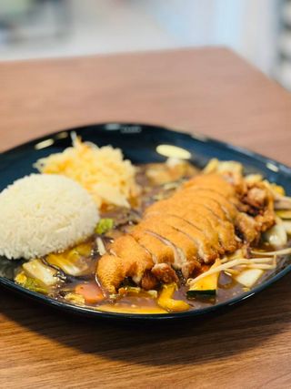 Kaczka pieczona z chrupiącą skórką. 