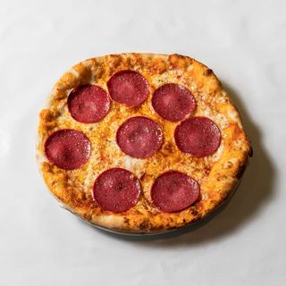 Pizza De Salami
