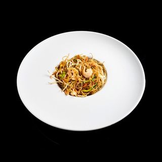 300 Spaghetti di riso con gamberi e verdure