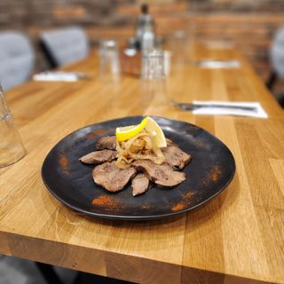 Телешки език в масло