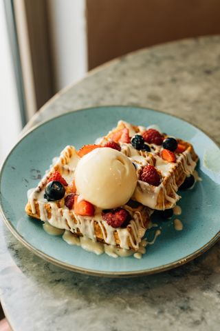 Waffle sa bijelom čokoladom