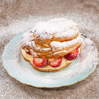 შუ მარწყვით 