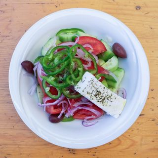 Селска салата (400г)