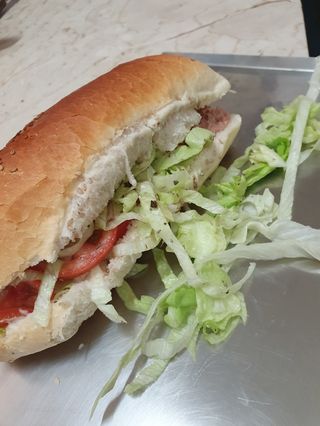 Tonno pomodoro lattuga maionese