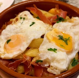 Huevos Rotos