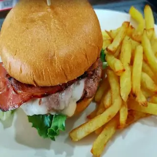 Hamburguesa Clásica