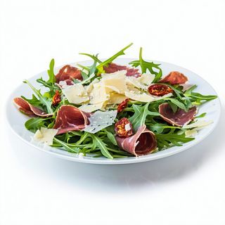 Ensalada Especial Con Carpaccio De Bresaola