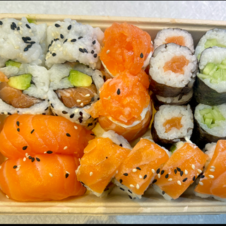 05F - Sushi Misto (16 peças)