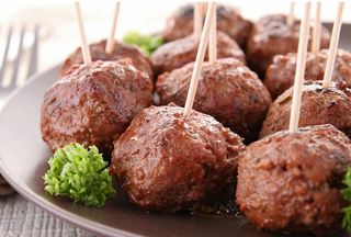 Polpettine di carne con salsa  cheddar - 10 pezzi