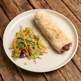 Веган-дог з кіноа, картоплею та соусом тар-тар (250г)