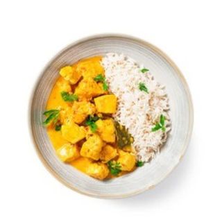 Pollo al curry con arroz (plato)