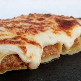 Canelones con virutas de foie