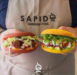 Panino bianco con salmone