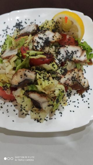 Салат Кобулеті з вугрем (300г)