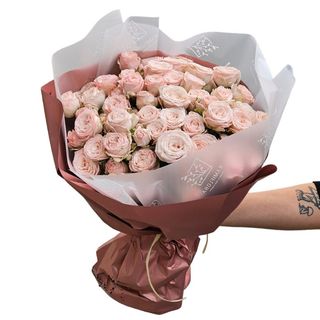 Bukiet z 5 Róż Gałązkowych z Kryzą 