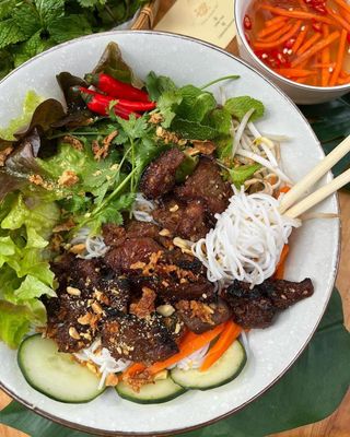 Cerdo a la Plancha Bun