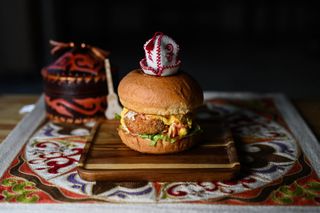 Бургер «Хрустящая курочка» (420г)