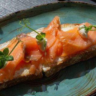 Tosta Salmón / Salmon Toast