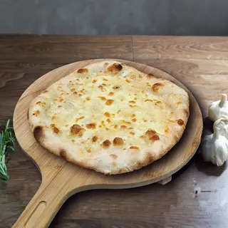 Focaccia Crema Queso y Ajo