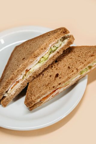 Сендвіч клаб курка-бекон (150г)