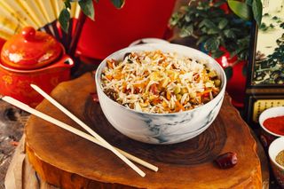 M2-,,სამეფო’’ ბრინჯი ბოსტნეულით, ბამბუკით, ლორით, ბარდით და სოკოოთი