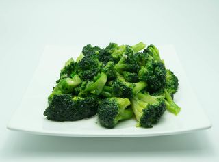 Broccoli cu usturoi