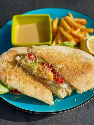 Chicken & jaje sendvič