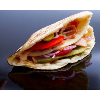 Tортила с бекон с картофи и айрян (300мл)