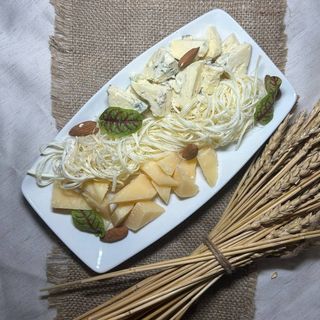 Сирна тареля