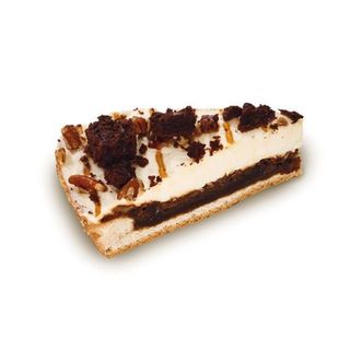 Торта с бял шоколад и ядки