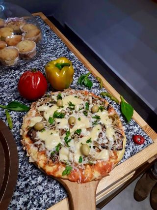 1 Pizza sans gluten Légumes + 1 Gâteau sans gluten du Jour