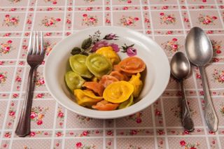 Разноцветные пельмешки