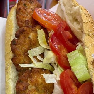 Panino con polpette di gamberi