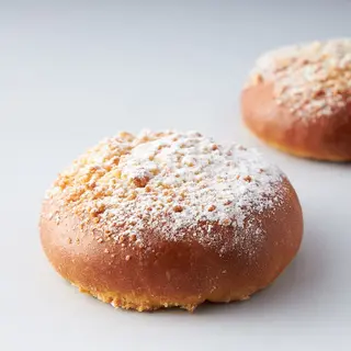 Drożdżówka maślana z wiśniami