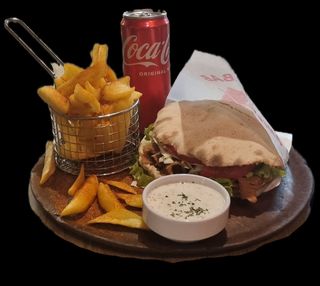 Veliki kebab u somunu + Fry'n Dip + Coca Cola